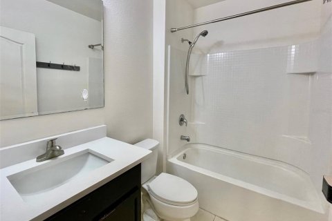 Снять в аренду виллу или дом в Клермон, Флорида 5 спален, 240.99м2, № 1853767 - фото 15