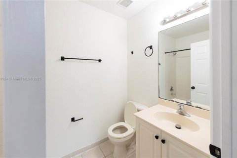 Condominio en venta en Riviera Beach, Florida, 2 dormitorios, 113.43 m2 № 2020947 - foto 19