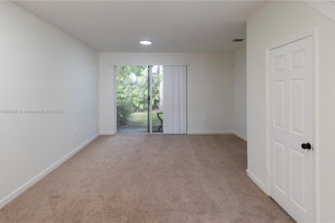 Condominio en venta en Riviera Beach, Florida, 2 dormitorios, 113.43 m2 № 2020947 - foto 6