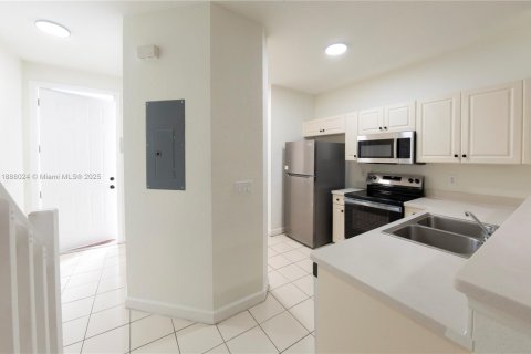Condominio en venta en Riviera Beach, Florida, 2 dormitorios, 113.43 m2 № 2020947 - foto 2
