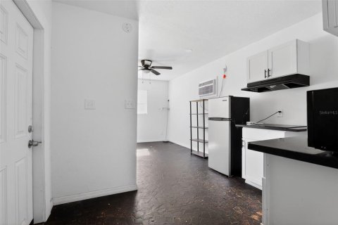 House in Ocala, Florida 3 bedrooms, 147.81 sq.m. № 2157917 - photo 16
