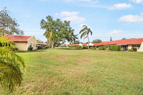 Condo in Bradenton, Florida, 1 bedroom  № 1634715 - photo 23