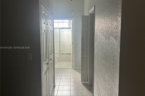 Casa en alquiler en Coral Springs, Florida, 3 dormitorios, 109.07 m2 № 1998850 - foto 6