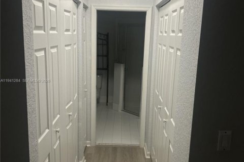 Casa en alquiler en Coral Springs, Florida, 3 dormitorios, 109.07 m2 № 1998850 - foto 12