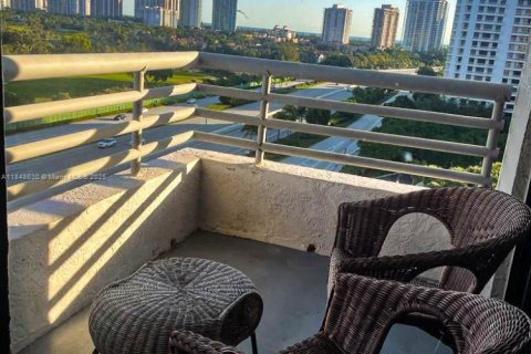 Condominio en venta en Aventura, Florida, 3 dormitorios, 118.08 m2 № 1850903 - foto 25