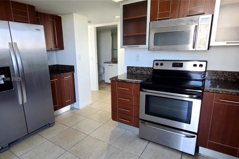 Condominio en venta en Aventura, Florida, 3 dormitorios, 118.08 m2 № 1850903 - foto 16
