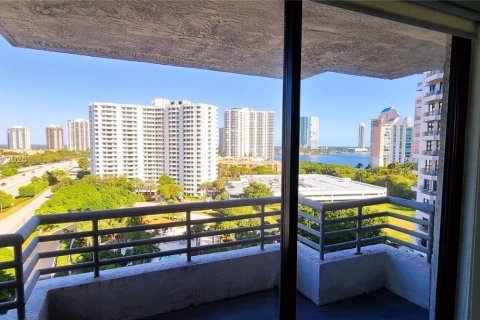 Condominio en venta en Aventura, Florida, 3 dormitorios, 118.08 m2 № 1850903 - foto 21