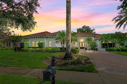 House in Windermere, Florida 5 bedrooms, 359.35 sq.m. № 1778388 - photo 2