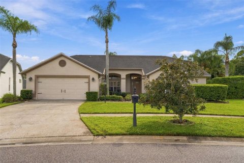 Casa en Tampa, Florida 5 dormitorios, 241.55 m2 № 2369234