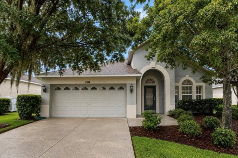 Casa en Land O' Lakes, Florida 3 dormitorios, 154.22 m2 № 2285601