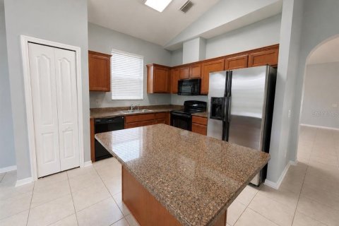 Villa ou maison à louer à Land O' Lakes, Floride: 3 chambres, 154.22 m2 № 2285601 - photo 8