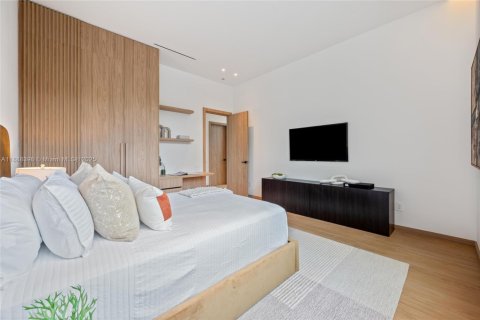 Villa ou maison à vendre à Miami, Floride: 3 chambres, 259.57 m2 № 1971175 - photo 19