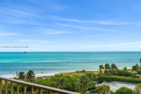 Condo in Key Biscayne, Florida, 2 bedrooms  № 1968508