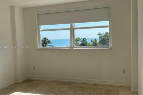 Condo in Key Biscayne, Florida, 2 bedrooms  № 1968508 - photo 21