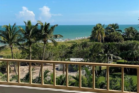 Condo in Key Biscayne, Florida, 2 bedrooms  № 1968508 - photo 2