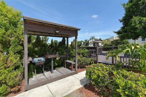 Condo in Bradenton, Florida, 2 bedrooms  № 1542496 - photo 4