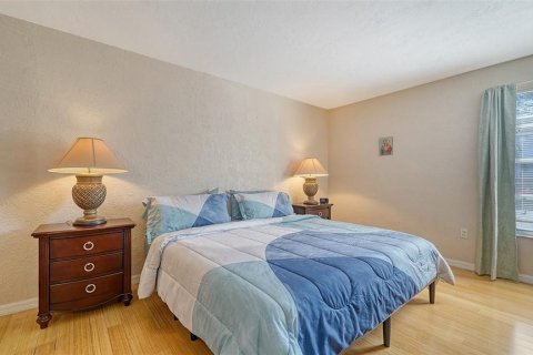 Condo in Bradenton, Florida, 2 bedrooms  № 1542496 - photo 14