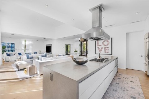 Купить виллу или дом в Майами-Бич, Флорида 4 спальни, 371.05м2, № 2064080 - фото 27