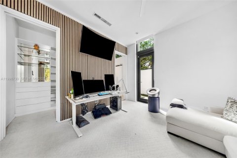 Купить виллу или дом в Майами-Бич, Флорида 4 спальни, 371.05м2, № 2064080 - фото 11