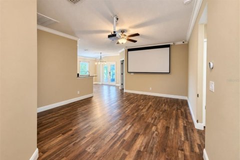 Villa ou maison à Umatilla, Floride 3 chambres, 124.58 m2 № 2316657
