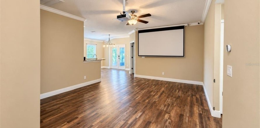 Villa ou maison à Umatilla, Floride 3 chambres, 124.58 m2 № 2316657