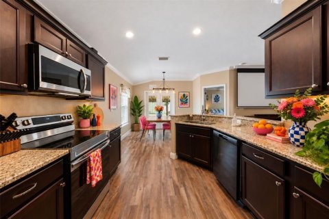 Villa ou maison à vendre à Umatilla, Floride: 3 chambres, 124.58 m2 № 2316657 - photo 4