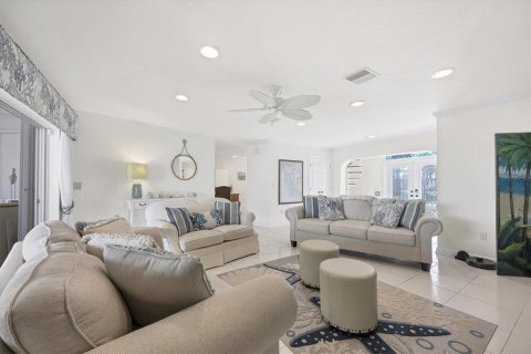 Villa ou maison à vendre à Port Charlotte, Floride: 5 chambres, 350.61 m2 № 1835302 - photo 9