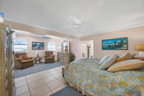 Villa ou maison à vendre à Port Charlotte, Floride: 5 chambres, 350.61 m2 № 1835302 - photo 19