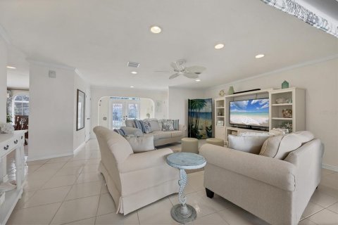 Villa ou maison à vendre à Port Charlotte, Floride: 5 chambres, 350.61 m2 № 1835302 - photo 8