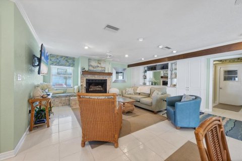Villa ou maison à vendre à Port Charlotte, Floride: 5 chambres, 350.61 m2 № 1835302 - photo 16
