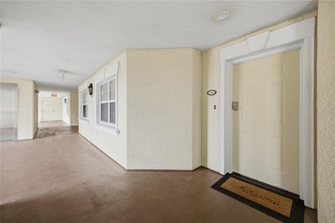 Copropriété à vendre à Four Corners, Floride: 3 chambres, 151.43 m2 № 2412548 - photo 30