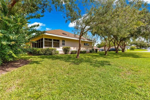 Villa ou maison à vendre à Summerfield, Floride: 2 chambres, 130.25 m2 № 1906542 - photo 8