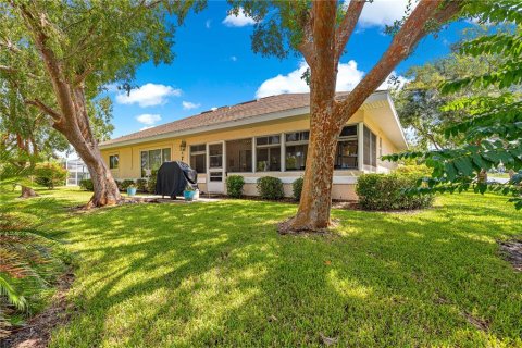 House in Summerfield, Florida 2 bedrooms, 130.25 sq.m. № 1906542 - photo 7