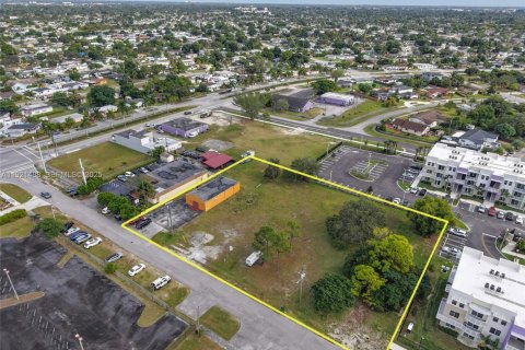 Commercial property in Miami, Florida № 1976662 - photo 7