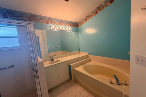 Villa ou maison à louer à Port St. Lucie, Floride: 3 chambres, 133.31 m2 № 2264493 - photo 12