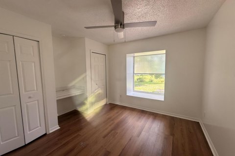 Villa ou maison à louer à Port St. Lucie, Floride: 3 chambres, 133.31 m2 № 2264493 - photo 5
