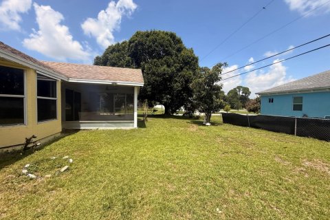 Villa ou maison à louer à Port St. Lucie, Floride: 3 chambres, 133.31 m2 № 2264493 - photo 14