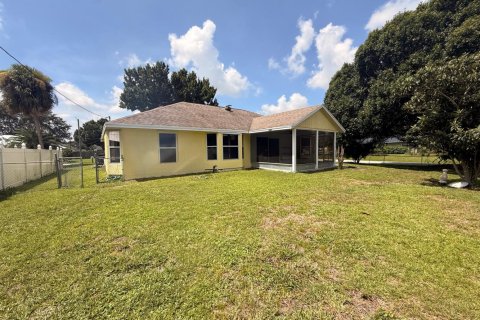 Villa ou maison à louer à Port St. Lucie, Floride: 3 chambres, 133.31 m2 № 2264493 - photo 15