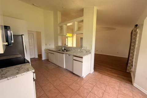Villa ou maison à louer à Port St. Lucie, Floride: 3 chambres, 133.31 m2 № 2264493 - photo 8