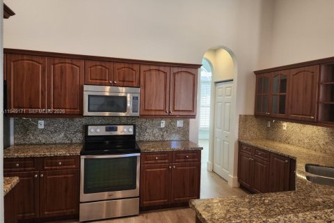 Снять в аренду виллу или дом в Корал-Спрингс, Флорида 4 спальни, 190.26м2, № 2005700 - фото 10