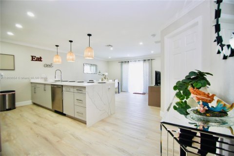 Villa ou maison à louer à Delray Beach, Floride: 3 chambres, 140 m2 № 2014372 - photo 6