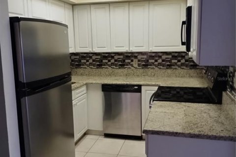 Condo in Port Charlotte, Florida, 2 bedrooms  № 1870227 - photo 10