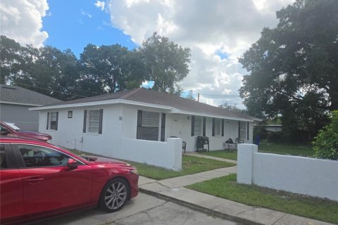 Immobilier commercial à Lakeland, Floride 4 chambres, 168.43 m2 № 2423992