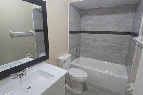 Immobilier commercial à vendre à Lakeland, Floride: 4 chambres, 168.43 m2 № 2423992 - photo 12