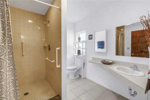 Купить виллу или дом в Ларго, Флорида 13 комнат, 235.41м2, № 1823203 - фото 26