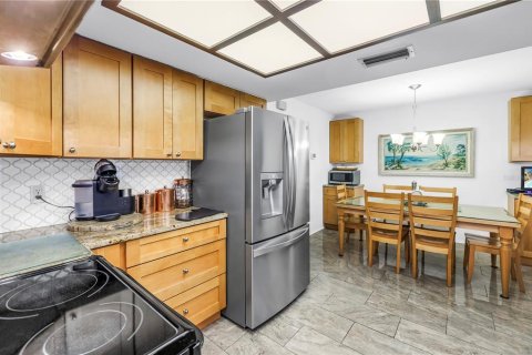 Купить виллу или дом в Ларго, Флорида 13 комнат, 235.41м2, № 1823203 - фото 12