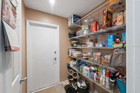 House in Spring Hill, Florida 3 bedrooms, 139.07 sq.m. № 1901867 - photo 9