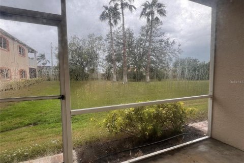 Condominio en alquiler en Sarasota, Florida, 3 dormitorios, 112.6 m2 № 1885259 - foto 13