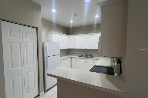 Condominio en alquiler en Sarasota, Florida, 3 dormitorios, 112.6 m2 № 1885259 - foto 4