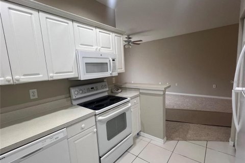 Condominio en alquiler en Sarasota, Florida, 3 dormitorios, 112.6 m2 № 1885259 - foto 5